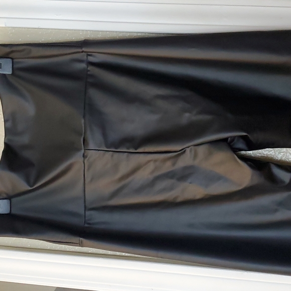 Leather Leggings size Large. NWT, never used, lost weight, down sizing. - Picture 4 of 4